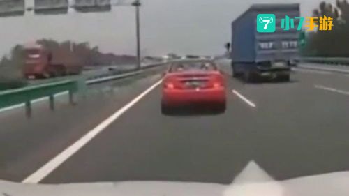 高速路飙车